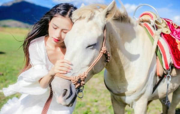qq˵˵ͼƬŮ˸о6